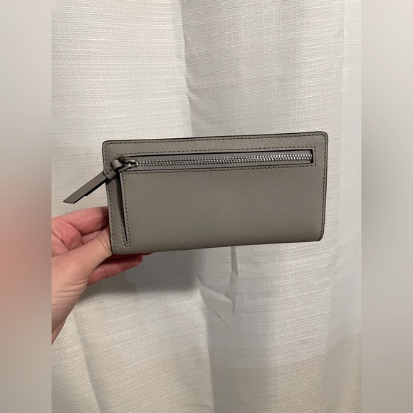 kate Spade Wallet - Picture 2 of 3